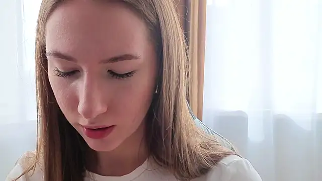 Kira mindnes online show from 05/31/26, 06:31