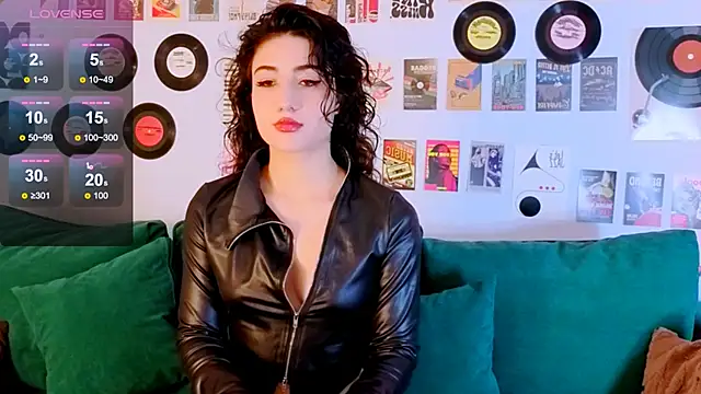 Maya Rogerss online show from 05/04/26, 02:35