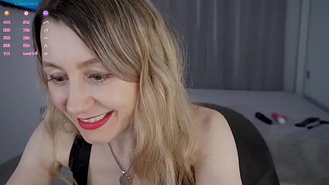   Milana     online show from 06/15/26, 07:05