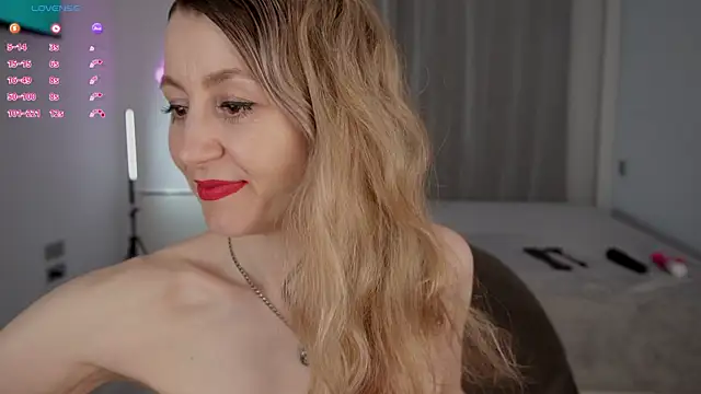   Milana     online show from 06/20/26, 08:55