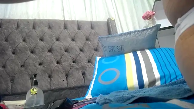 ANA-BULLOCK- online show from 09/30/25, 12:21