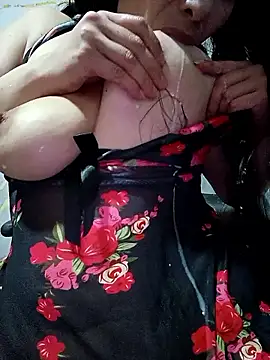 Zoebreastmilk2 online show from 06/12/26, 10:08