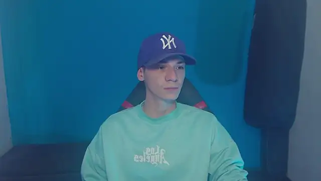 Snapshot of Burperking420_ chatting on 03/15/25, 05:37 Burperking420  online show from 03/15/25, 05:37