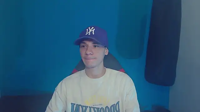 Snapshot of Burperking420_ chatting on 03/16/25, 09:37 Burperking420  online show from 03/16/25, 09:37