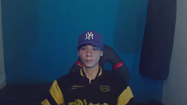 Snapshot of Burperking420_ chatting on 03/20/25, 06:20 Burperking420  online show from 03/20/25, 06:20