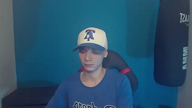 Snapshot of Burperking420_ chatting on 09/10/25, 08:31 Burperking420  online show from 09/10/25, 08:31