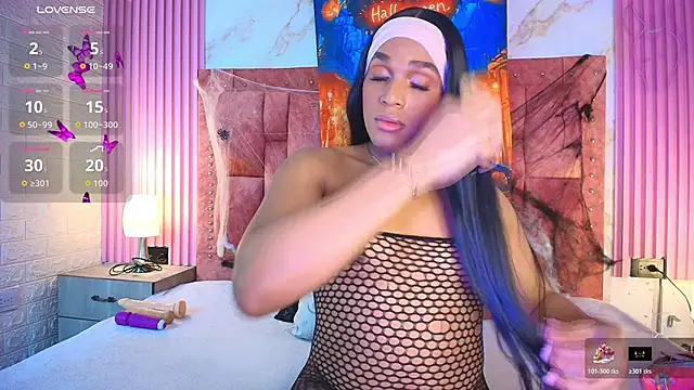 goldilockss15 online show from 10/28/25, 03:21