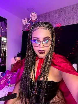 AlesiaCooper online show from 10/31/25, 09:05