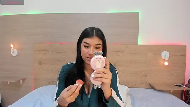 Snapshot of _Ananyaa_lovd chatting on 09/24/25, 11:57 Ananyaa lovd online show from 09/24/25, 11:57