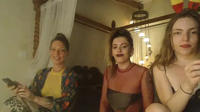 Snapshot of kinkifunki chatting on 03/06/26, 11:23 kinkifunki online show from 03/06/26, 11:23