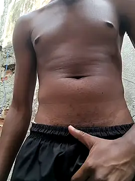 2BigBlacxxx online show from 10/04/25, 05:55