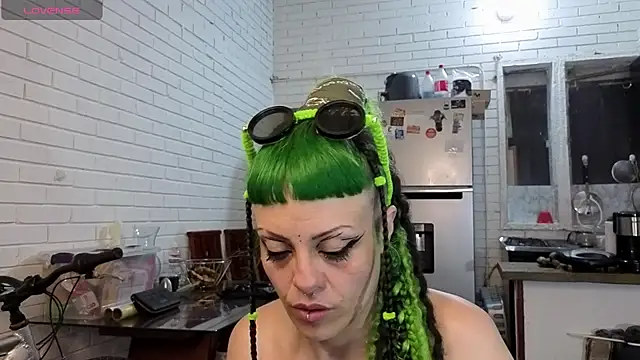 freyaa sorcerees online show from 10/10/25, 06:34