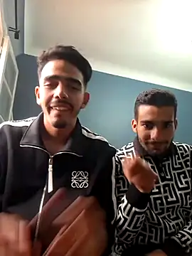 Snapshot of MATANAN31 chatting on 11/20/25, 02:50 MATANAN31 online show from 11/20/25, 02:50