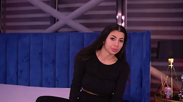 Snapshot of TanyaVonDe chatting on 01/10/26, 05:58 TanyaVonDe online show from 01/10/26, 05:58