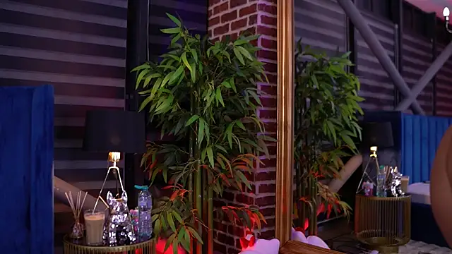 Snapshot of TanyaVonDe chatting on 02/25/26, 09:02 TanyaVonDe online show from 02/25/26, 09:02