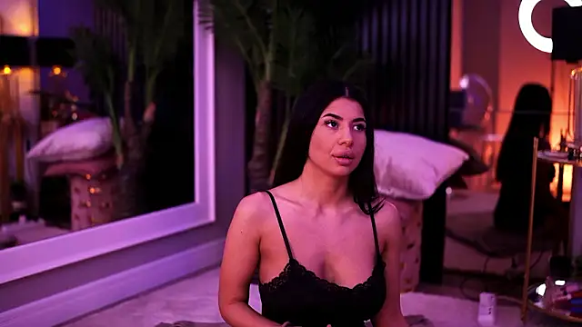 Snapshot of TanyaVonDe chatting on 03/09/26, 06:01 TanyaVonDe online show from 03/09/26, 06:01