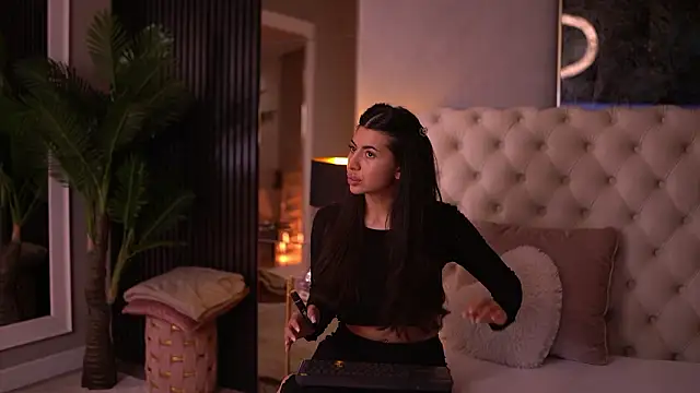 Snapshot of TanyaVonDe chatting on 03/14/26, 05:51 TanyaVonDe online show from 03/14/26, 05:51