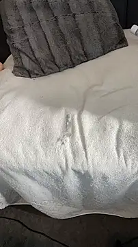 Snapshot of kythando chatting on 09/26/25, 09:46 kythando online show from 09/26/25, 09:46