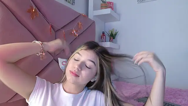 eva sin18 online show from 09/13/25, 11:15