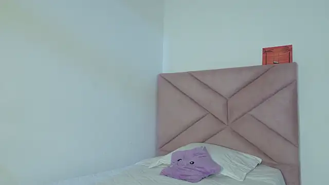 eva sin18 online show from 04/25/26, 11:46