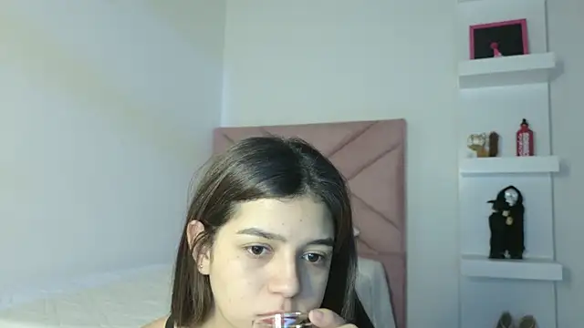 eva sin18 online show from 04/26/26, 11:24