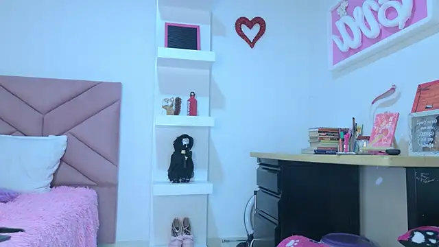 eva sin18 online show from 05/07/26, 11:21