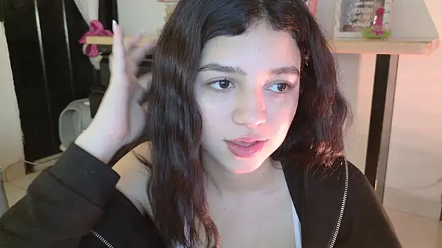 eva sin18 online show from 06/08/26, 01:28