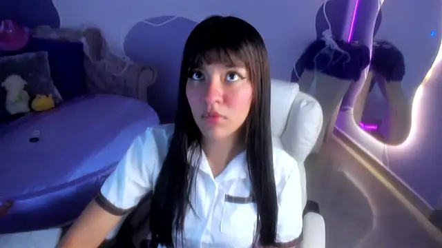 Snapshot of auroracute02 chatting on 10/07/25, 01:19 auroracute02 online show from 10/07/25, 01:19