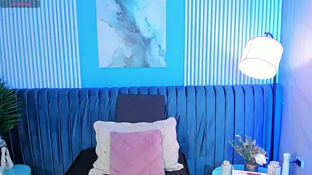 Snapshot of roxy_hell chatting on 11/01/25, 12:07 roxy hell online show from 11/01/25, 12:07