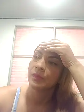 Snapshot of Milf-Prettyboobs chatting on 03/27/26, 09:36 Milf-Prettyboobs online show from 03/27/26, 09:36