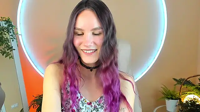 Snapshot of Clare__Florence chatting on 03/11/25, 10:07 Clare Florence online show from 03/11/25, 10:07