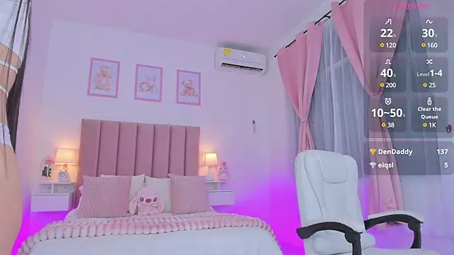 Snapshot of miasweet_16 chatting on 03/23/25, 02:15 miasweet 16 online show from 03/23/25, 02:15