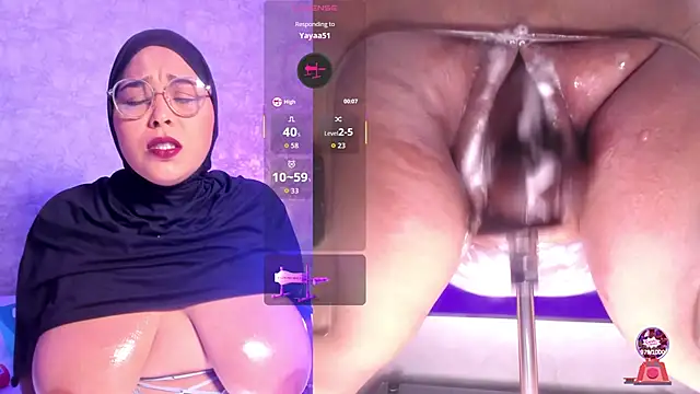 Snapshot of BBWHijab chatting on 03/30/26, 10:44 BBWHijab online show from 03/30/26, 10:44