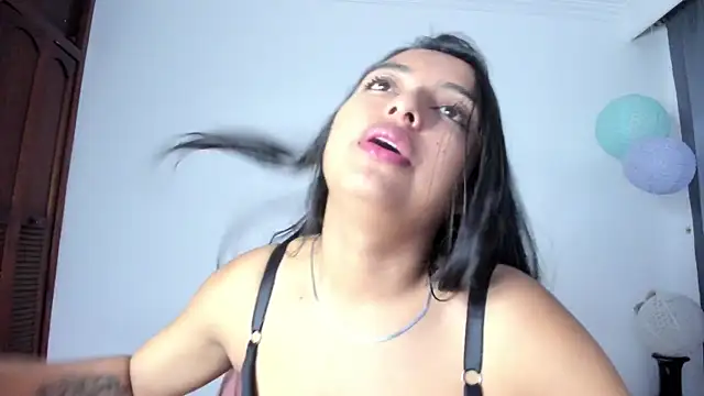 sweet cinamon online show from 09/08/25, 07:35