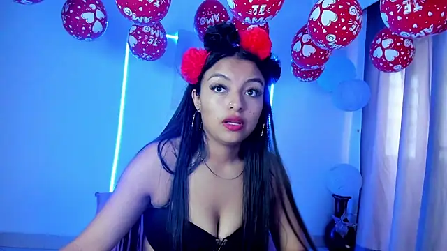 sweet cinamon online show from 11/12/25, 06:52