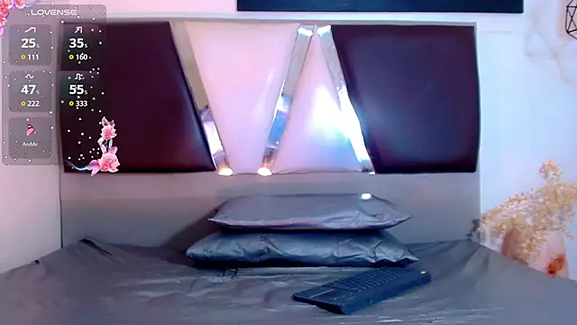 Snapshot of alexsandra_kiss chatting on 10/29/25, 11:23 alexsandra kiss online show from 10/29/25, 11:23