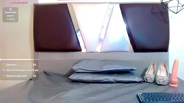 Snapshot of alexsandra_kiss chatting on 12/04/25, 11:30 alexsandra kiss online show from 12/04/25, 11:30