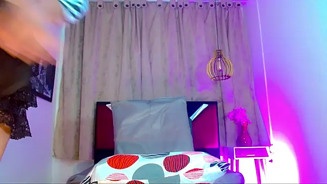 Snapshot of alexsandra_kiss chatting on 06/27/26, 11:59 alexsandra kiss online show from 06/27/26, 11:59