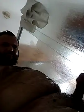 Snapshot of nandocost4 chatting on 09/27/25, 01:32 nandocost4 online show from 09/27/25, 01:32