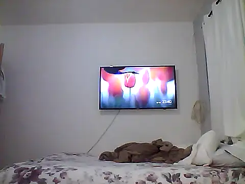 Snapshot of nandocost4 chatting on 10/10/25, 02:43 nandocost4 online show from 10/10/25, 02:43