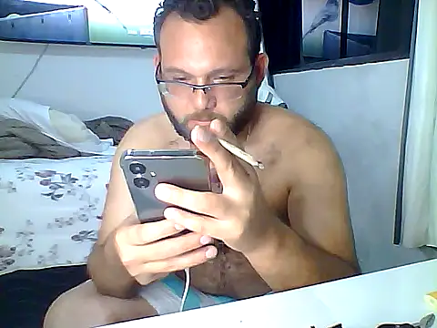 Snapshot of nandocost4 chatting on 10/14/25, 02:23 nandocost4 online show from 10/14/25, 02:23