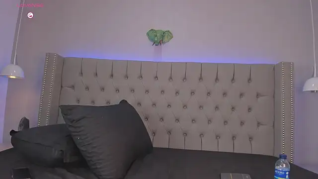 Snapshot of Emiliana_Rios chatting on 03/20/25, 07:03 Emiliana Rios online show from 03/20/25, 07:03