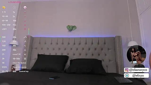 Snapshot of Emiliana_Rios chatting on 10/02/25, 03:35 Emiliana Rios online show from 10/02/25, 03:35