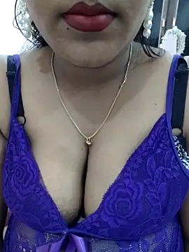 Snapshot of priya_00143 chatting on 05/05/26, 06:16 priya 00143 online show from 05/05/26, 06:16
