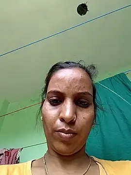 Hotty-Nidhi online show from 05/19/26, 05:14