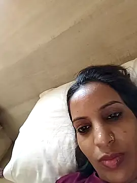 Snapshot of Hotty-Nidhi chatting on 05/24/26, 01:54 Hotty-Nidhi online show from 05/24/26, 01:54