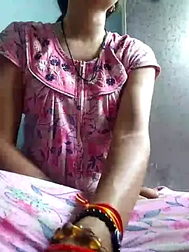 Snapshot of Hotty-Nidhi chatting on 06/19/26, 03:00 Hotty-Nidhi online show from 06/19/26, 03:00