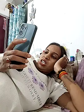 Snapshot of Hotty-Nidhi chatting on 06/30/26, 09:10 Hotty-Nidhi online show from 06/30/26, 09:10
