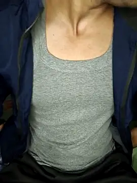 Snapshot of HARSHHU01 chatting on 11/14/25, 04:17 HARSHHU01 online show from 11/14/25, 04:17