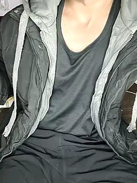 Snapshot of HARSHHU01 chatting on 11/27/25, 04:42 HARSHHU01 online show from 11/27/25, 04:42